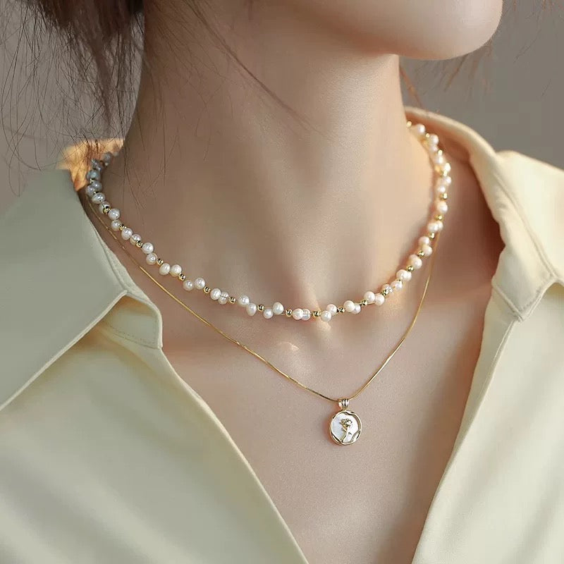 M109Woman necklace