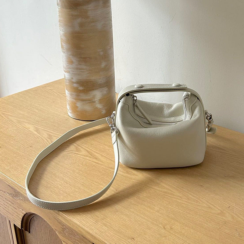 M308Fashion messenger bag