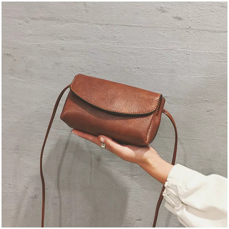 2745 Classic messenger bag