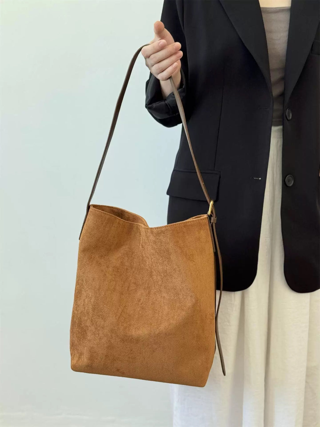 M193New shoulder bag