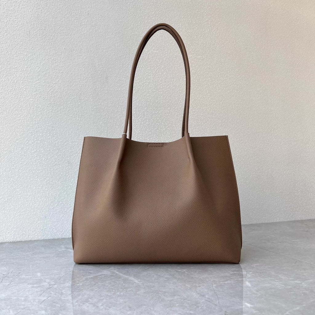 2429Leather messenger bag