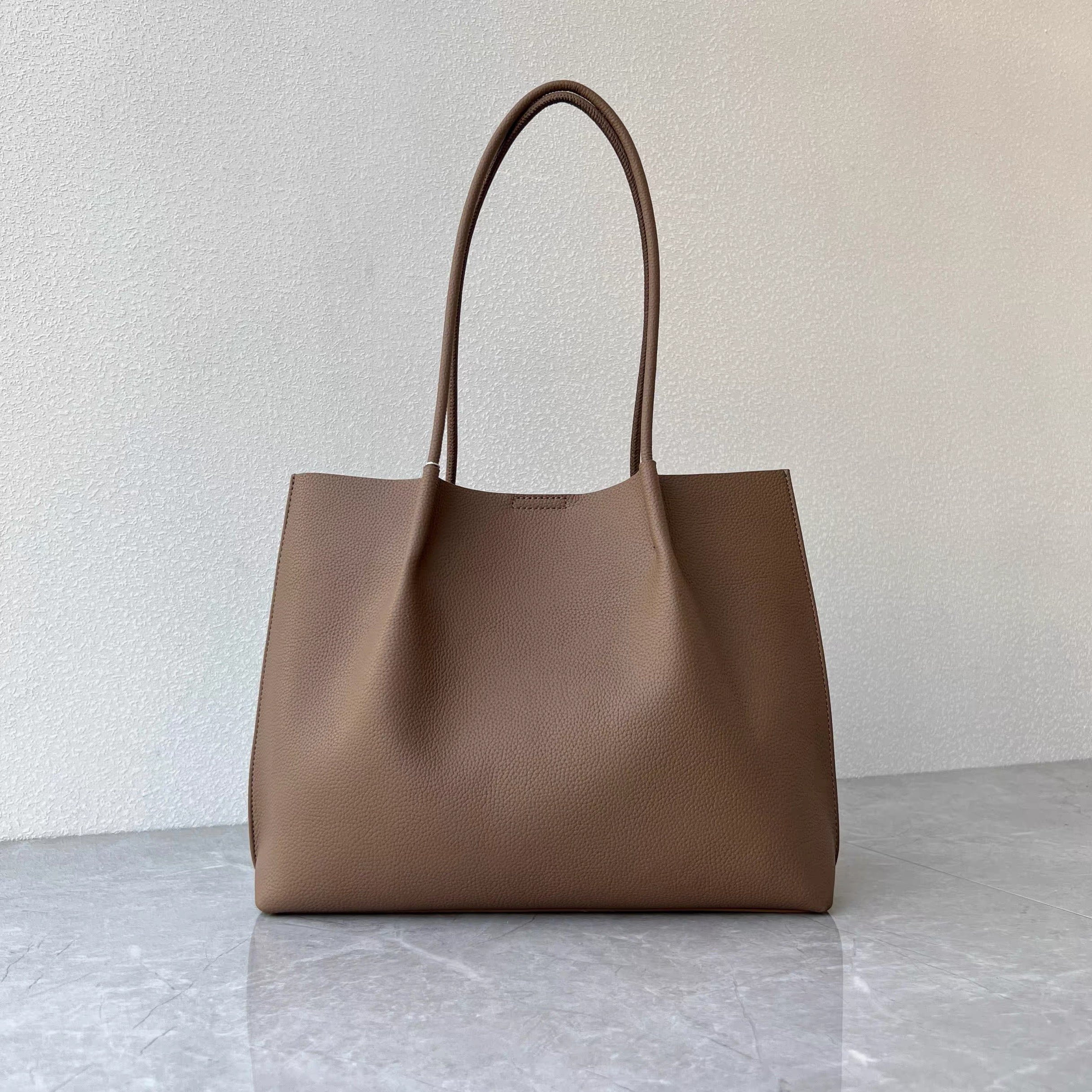 2429Leather messenger bag