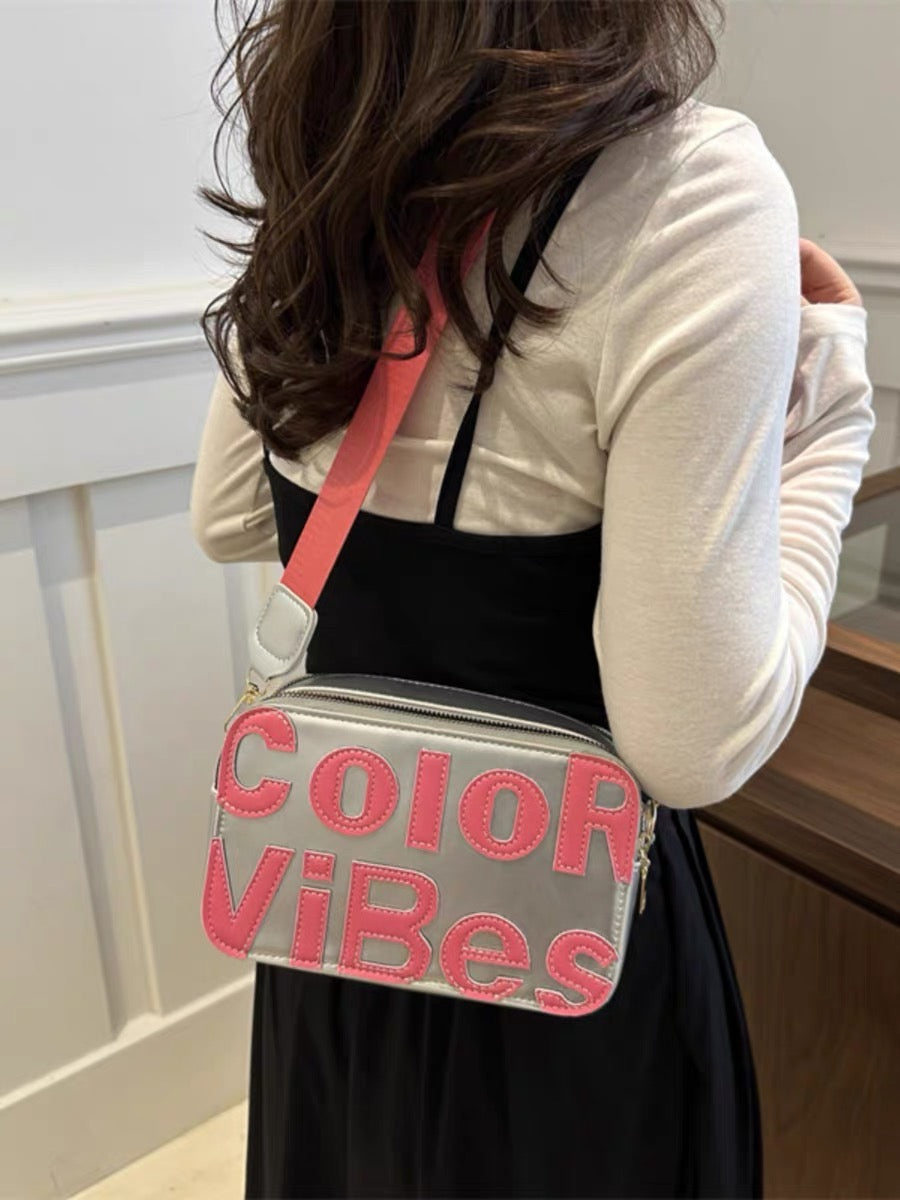 C013 Fashion messenger bag