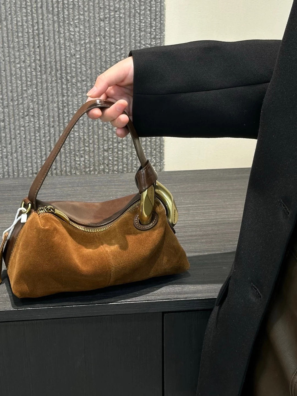 M087Real leather handbag