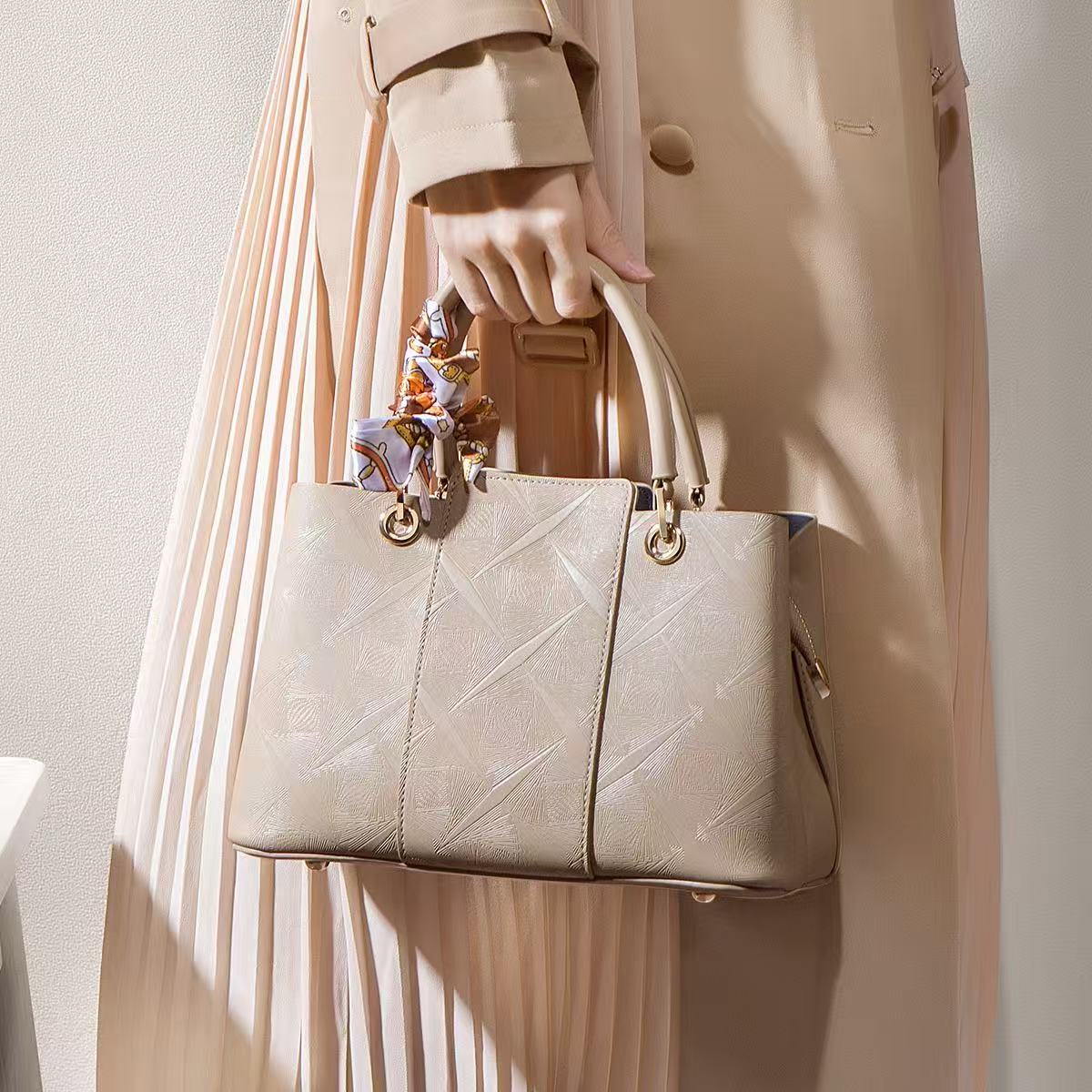 T047 fashion design genuine leather handbag