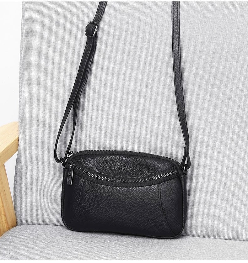 M151Women's messenger bag