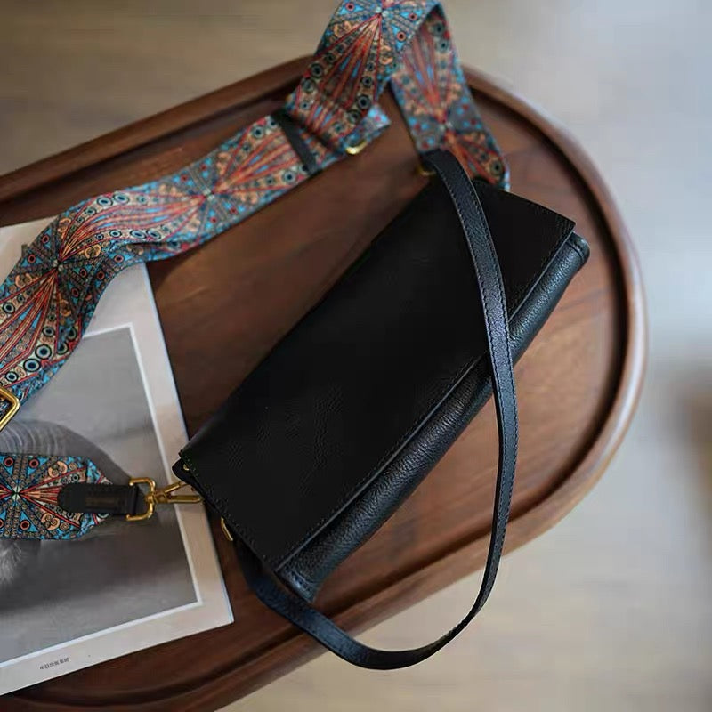 M215Women's messenger bag