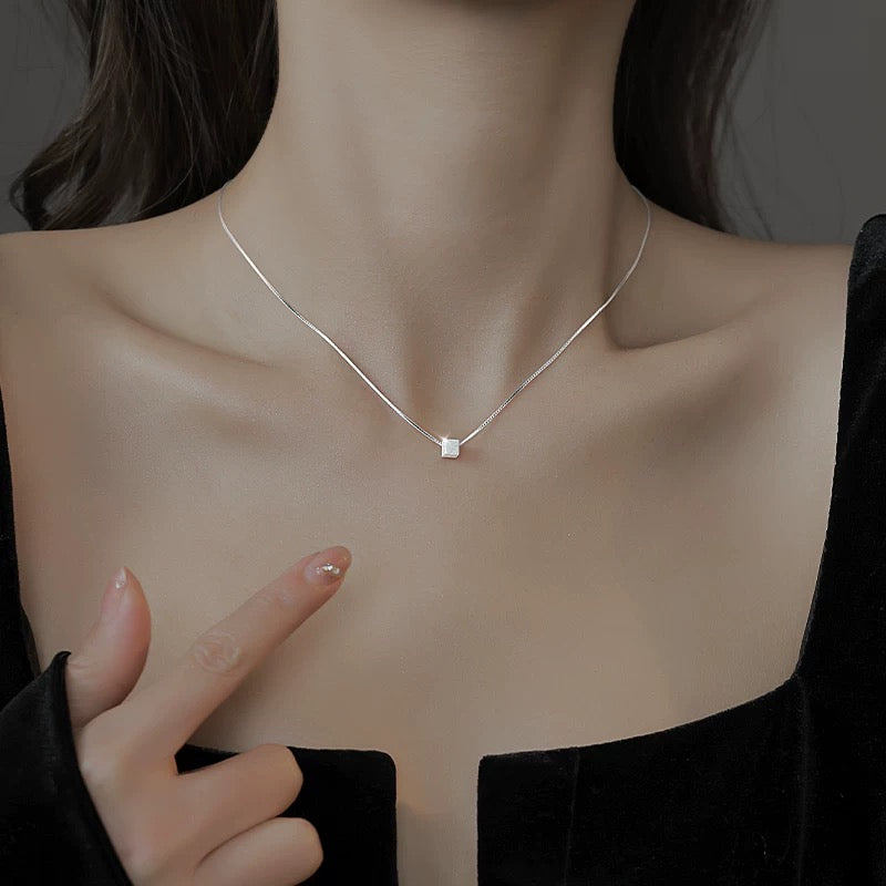 M112Classic necklace