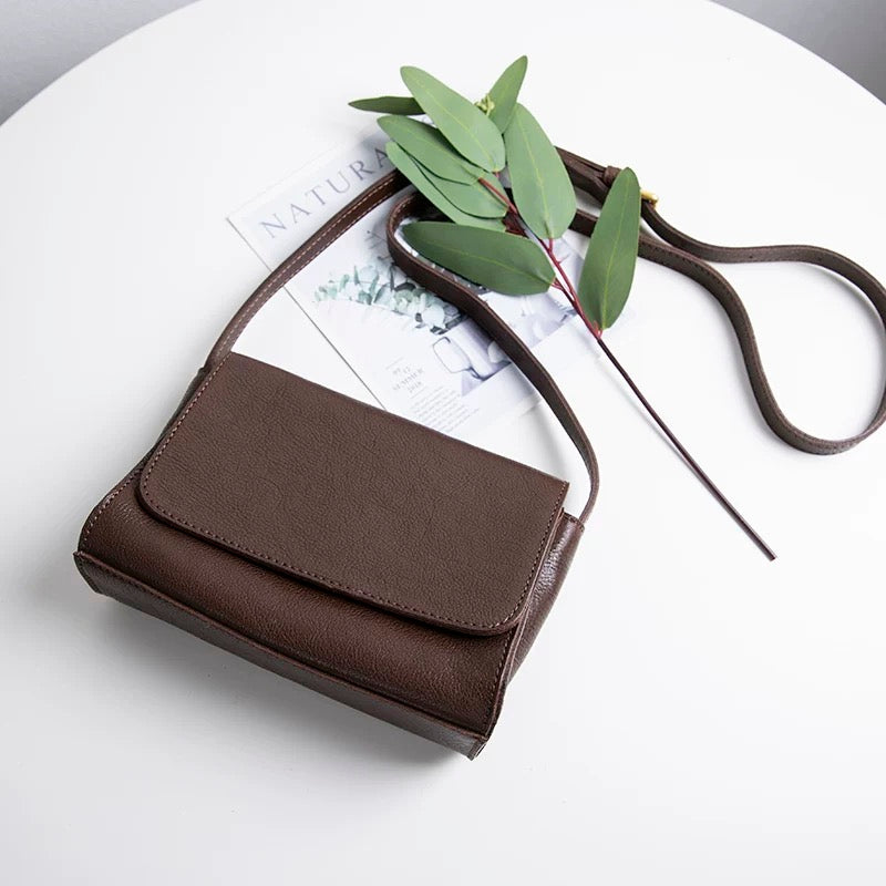 M194Classic messenger bag