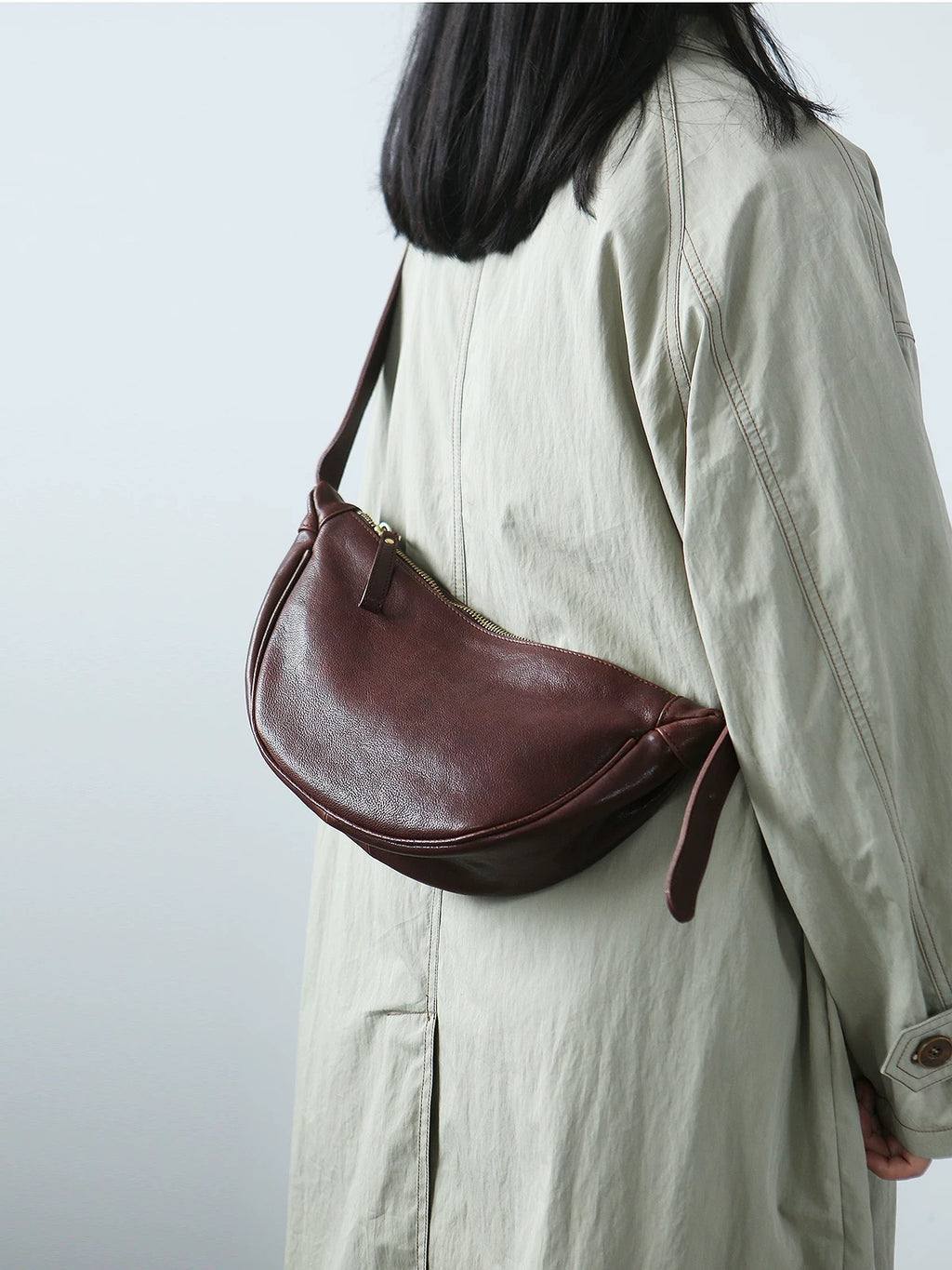 M246 fashion messenger bag