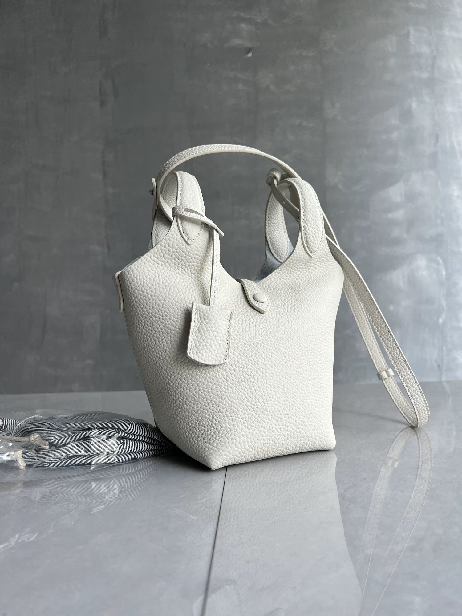 C021Women's messenger bag