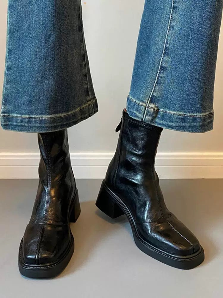 M162 Women's booties