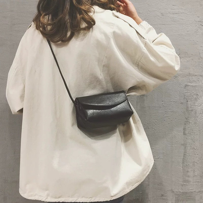 2745 Classic messenger bag