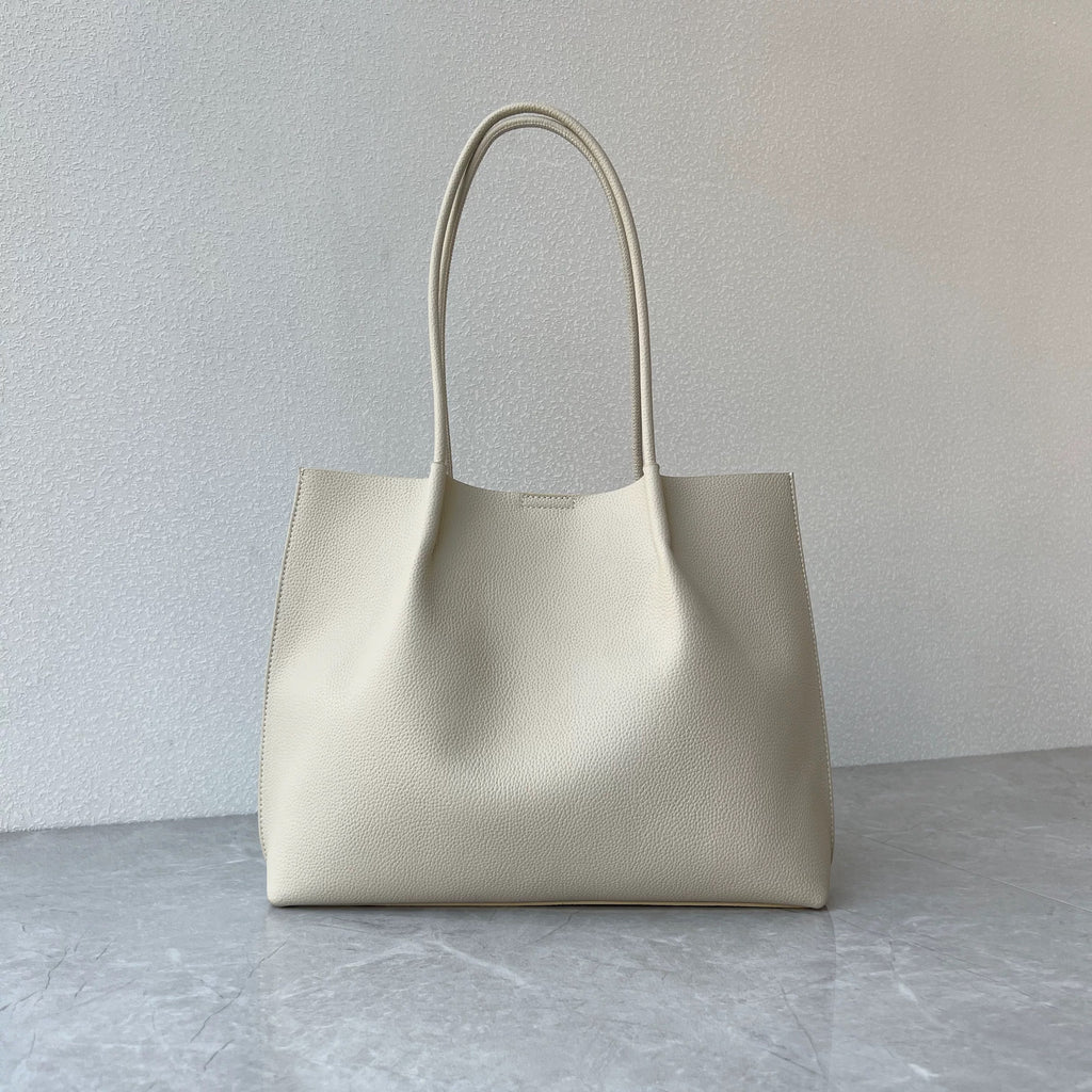 2429Leather messenger bag