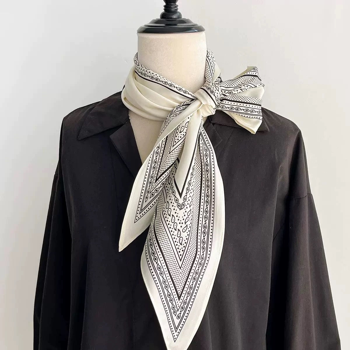 M281 Fashion silk scarf