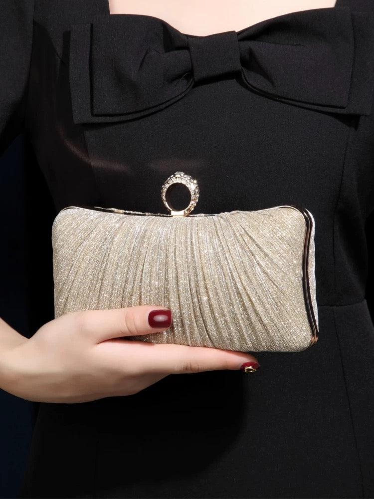 M259Classic clutch bag