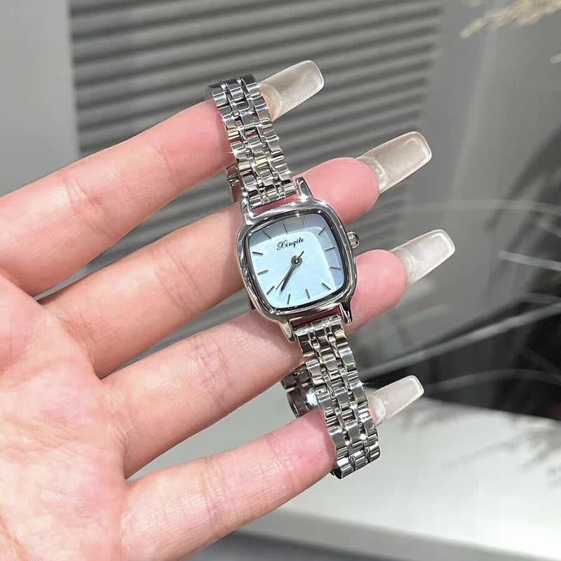 M257 High quality watch