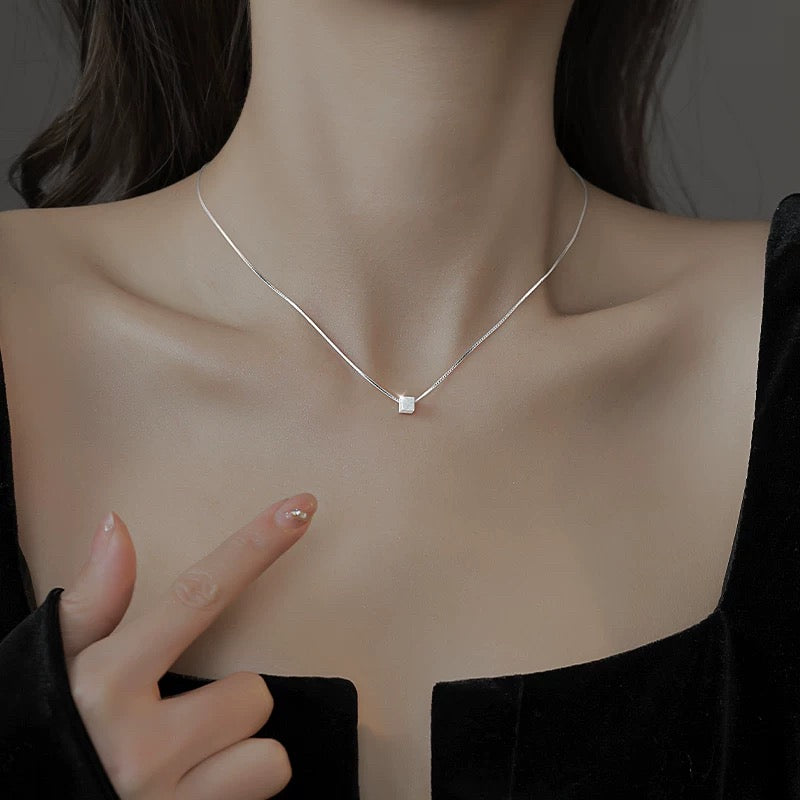 M112Classic necklace