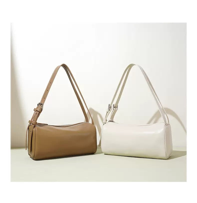 M297Woman handbag
