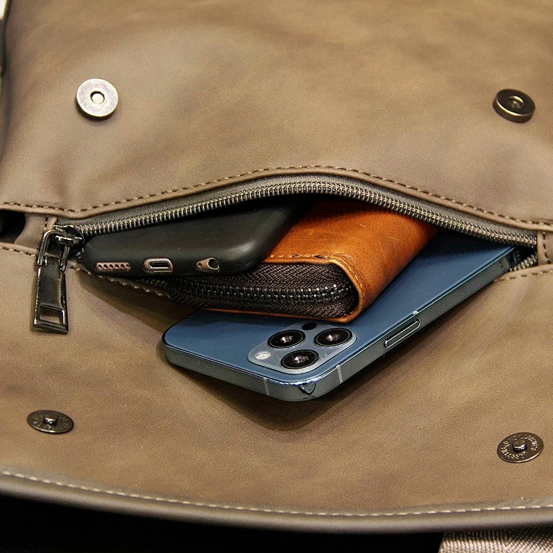 M172 Men's messenger bag