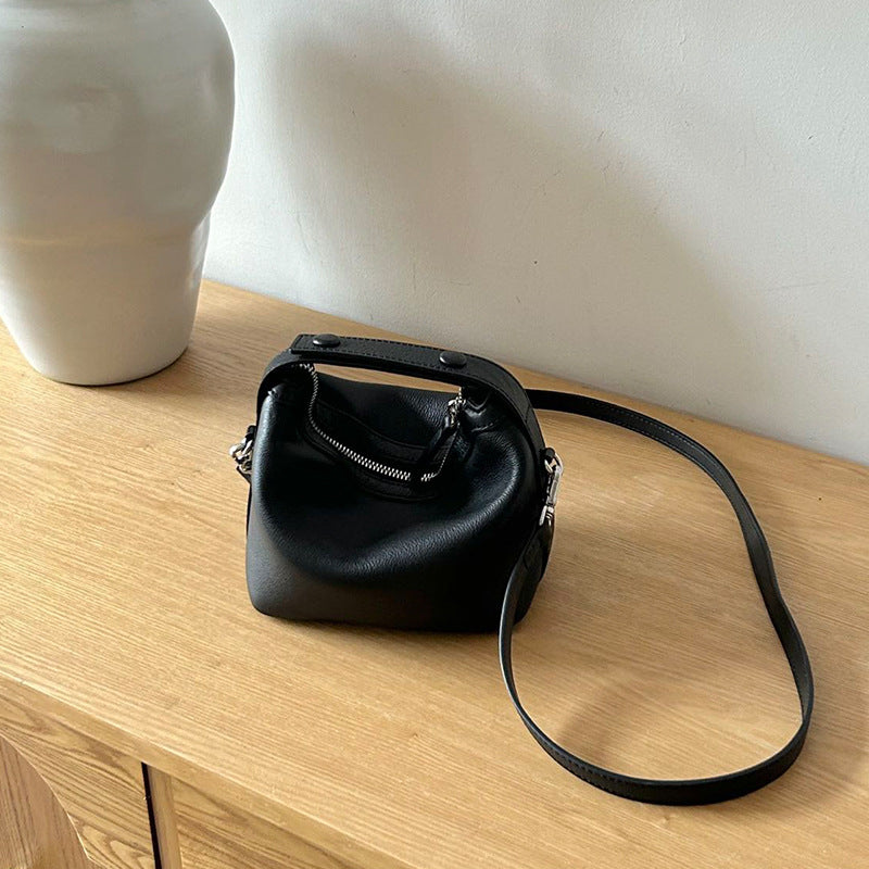 M308Fashion messenger bag