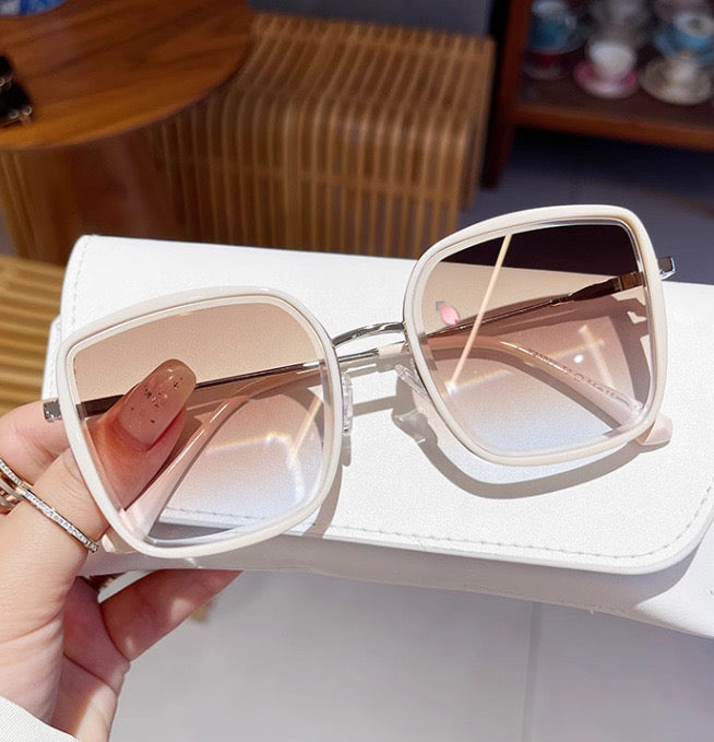 M119Fashion sunglasses