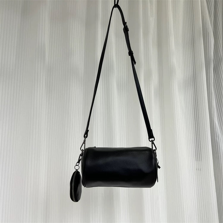 M224Classic messenger bag