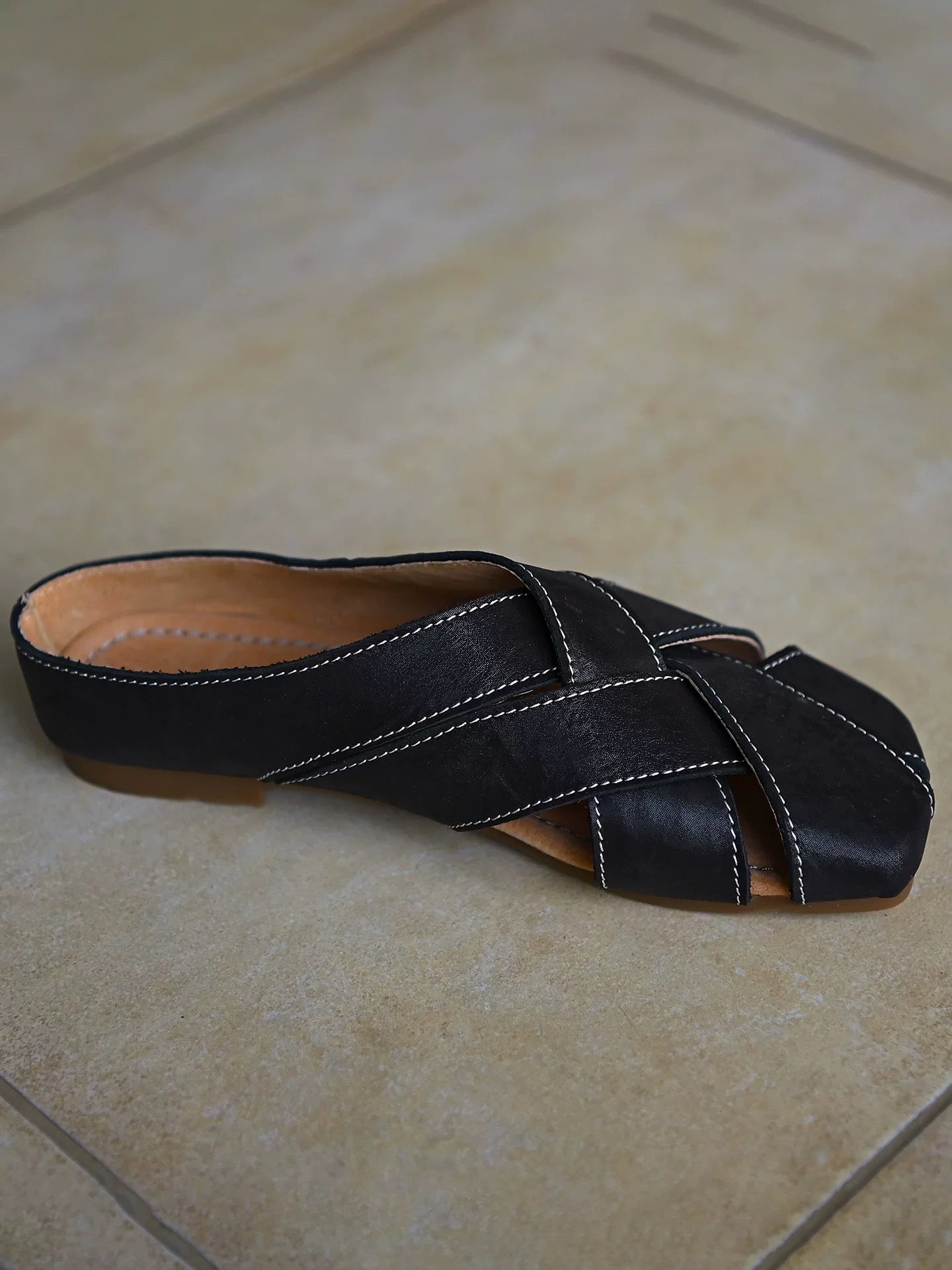 C026Fashion slippers