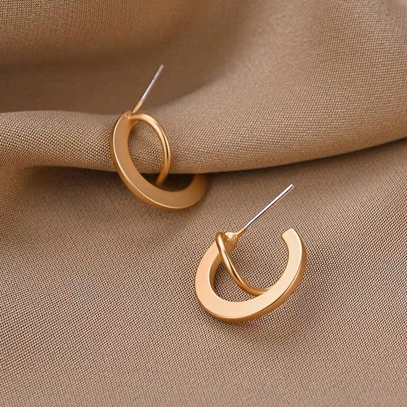 M225Fashion earrings