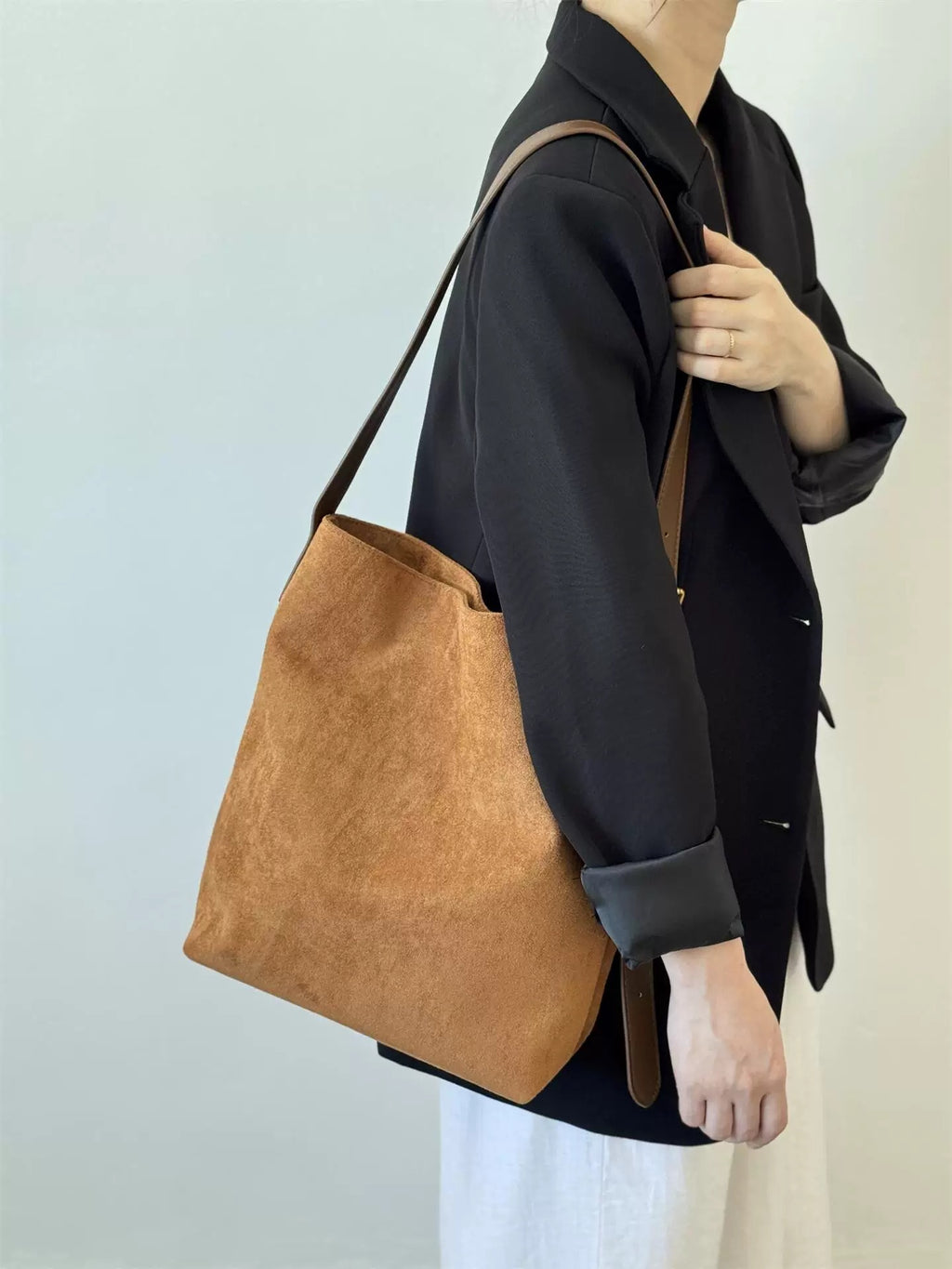 M193New shoulder bag