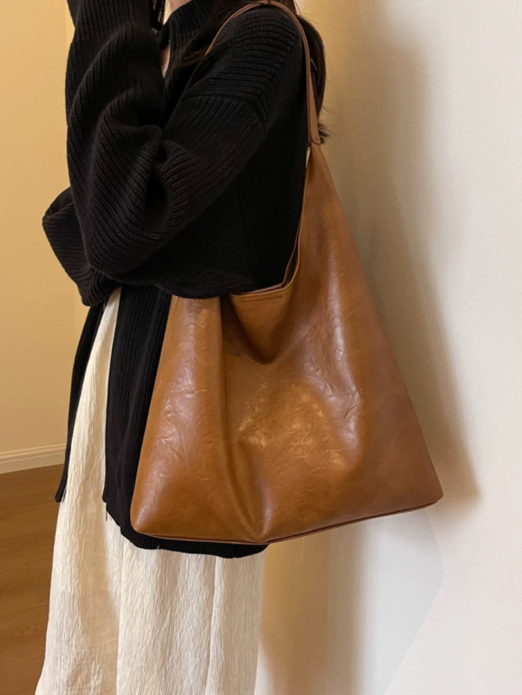 M097Large capacity tote bag