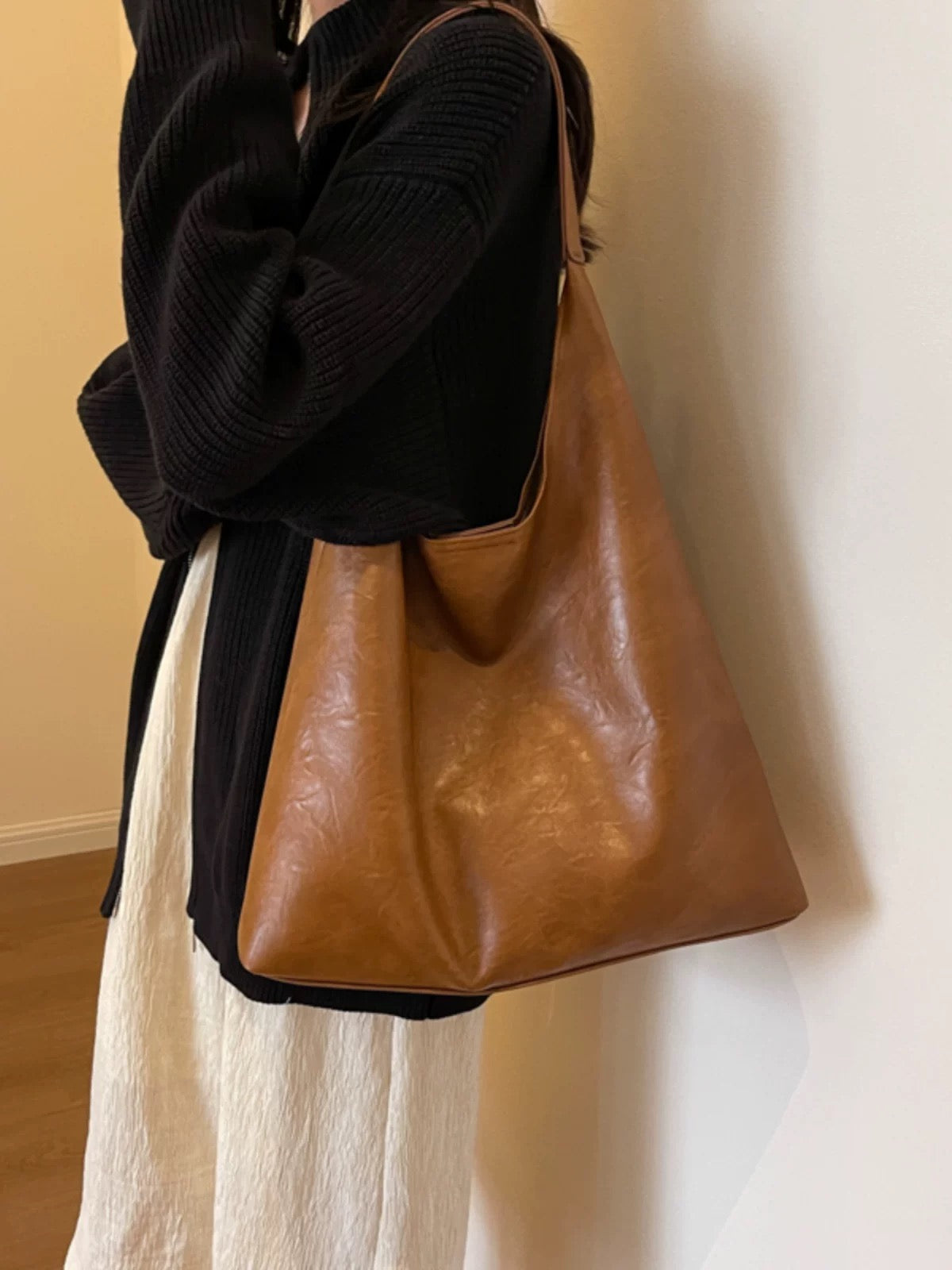 M097Large capacity tote bag