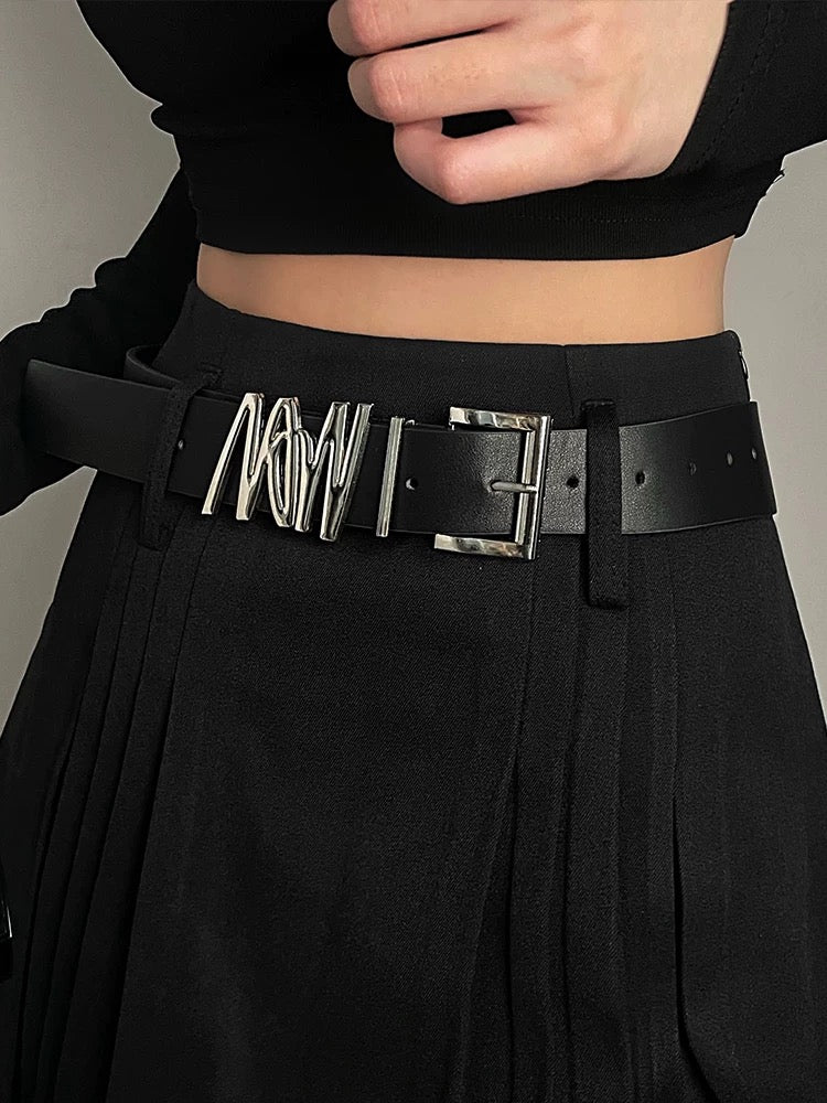 M178Woman belt