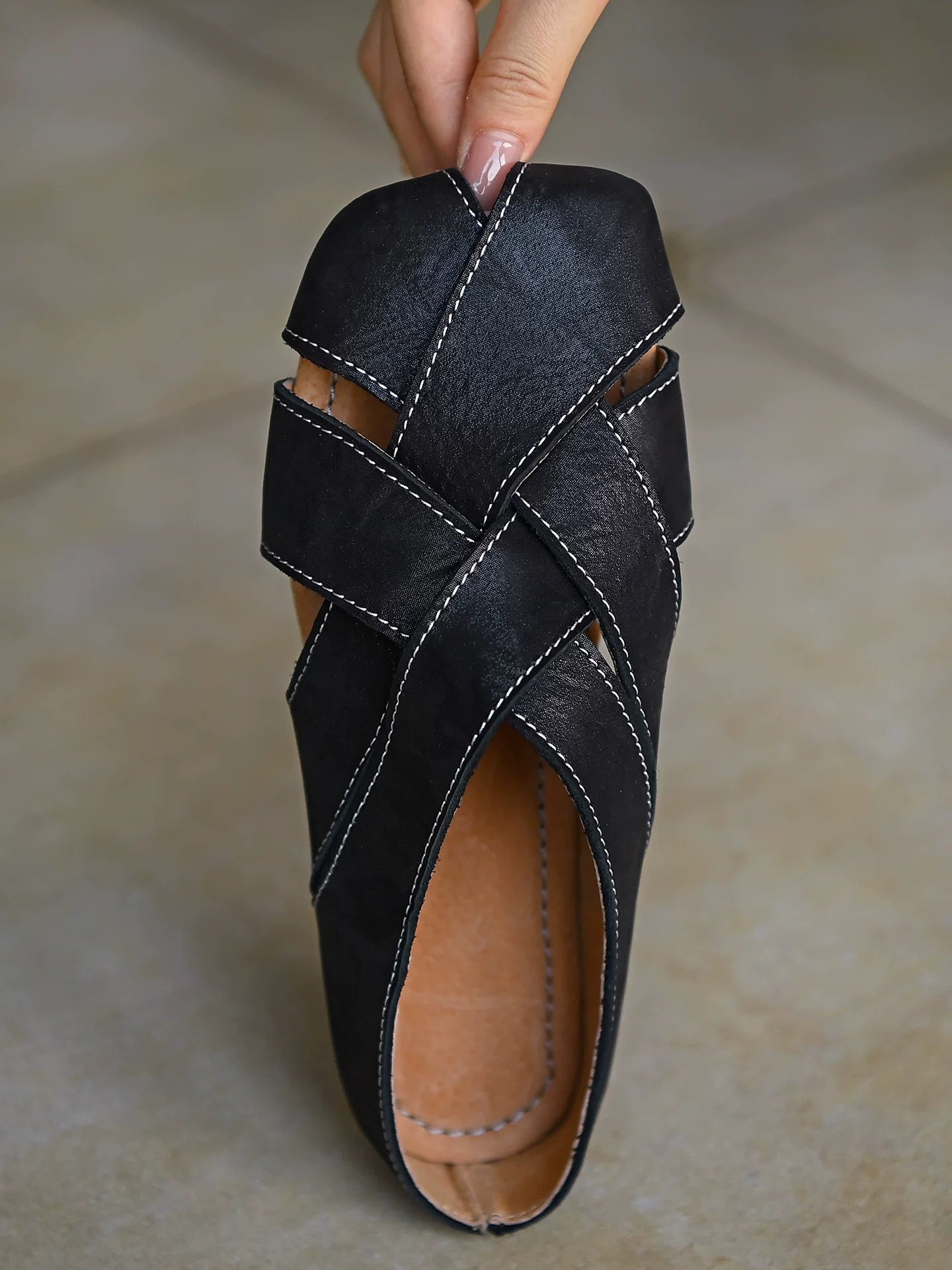 C026Fashion slippers