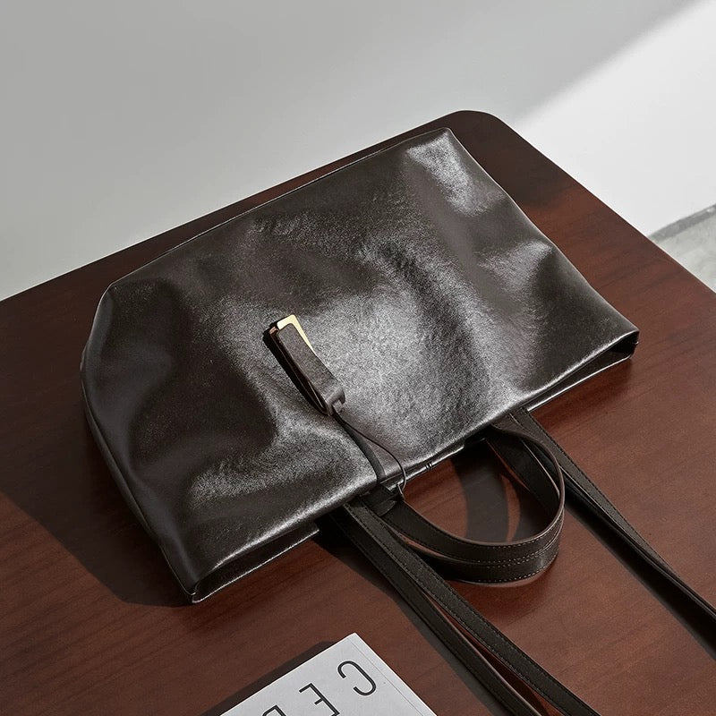 M262 Large capacity handbag