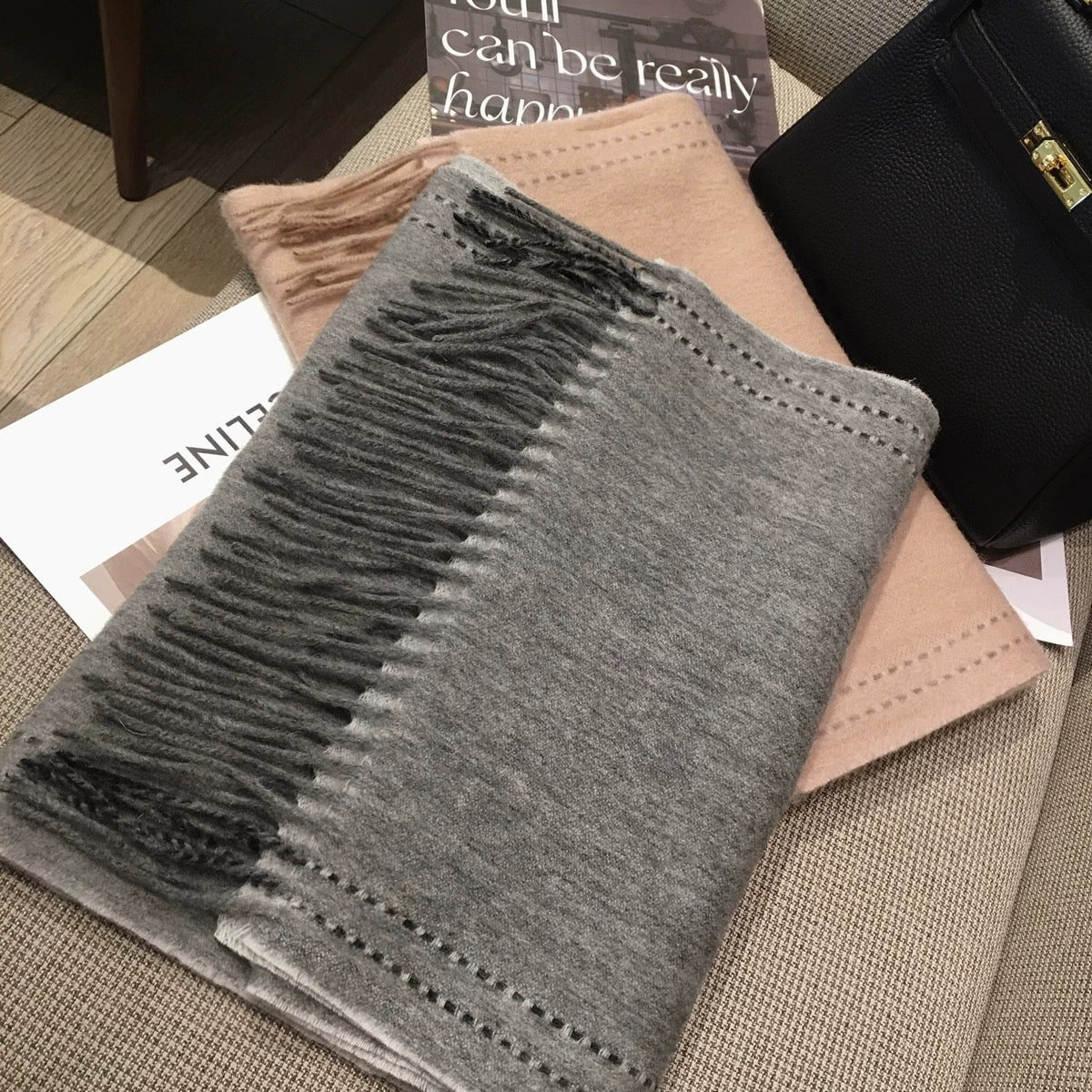 M080 Scarf in winter