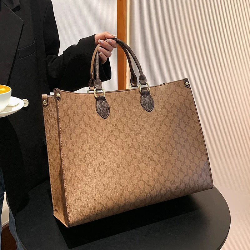 M211Large capacity handbag