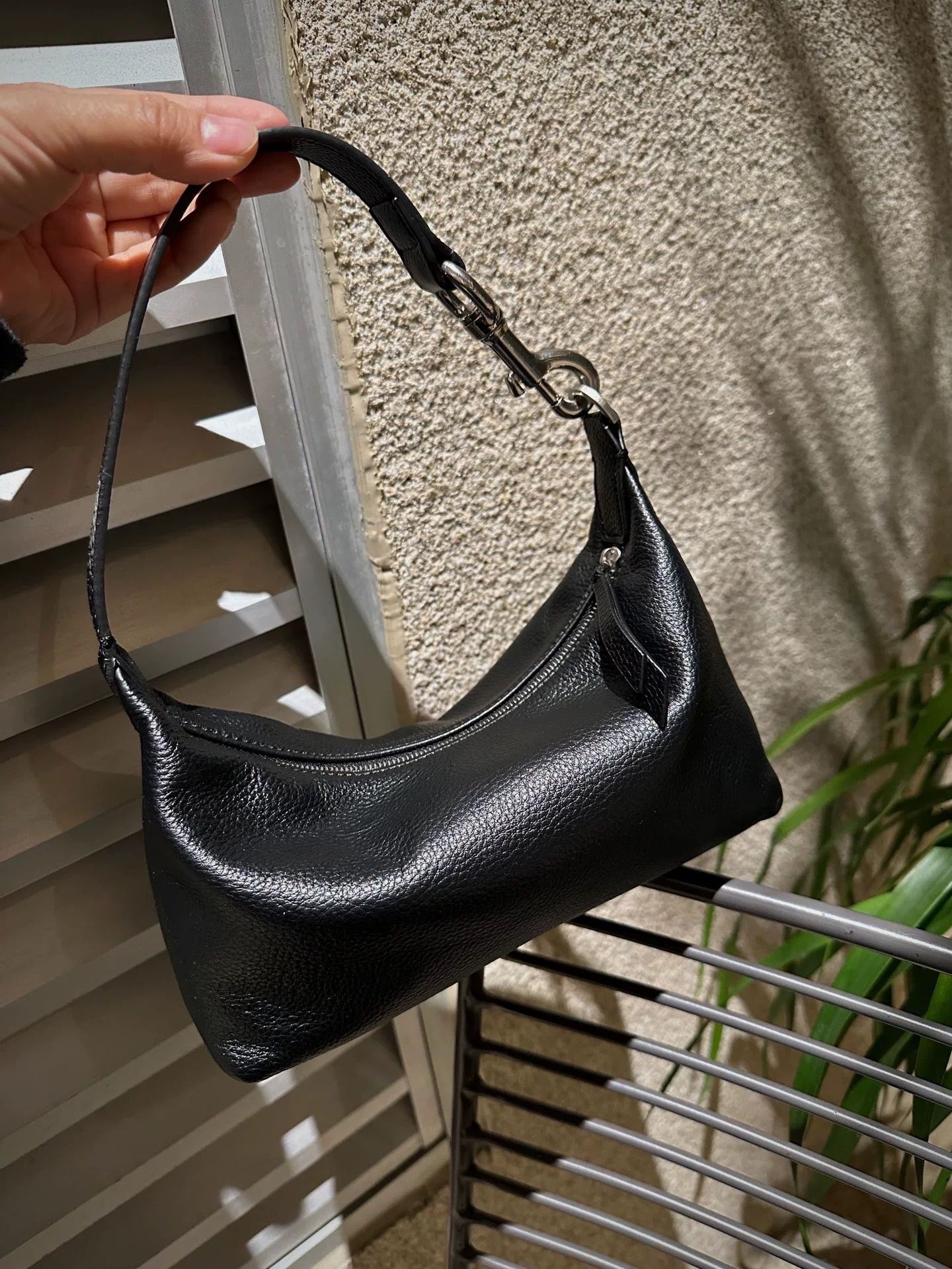 C023Real leather handbag