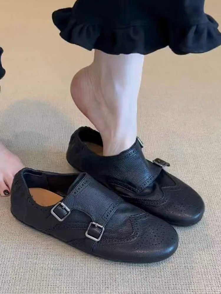 M217Woman leather shoes