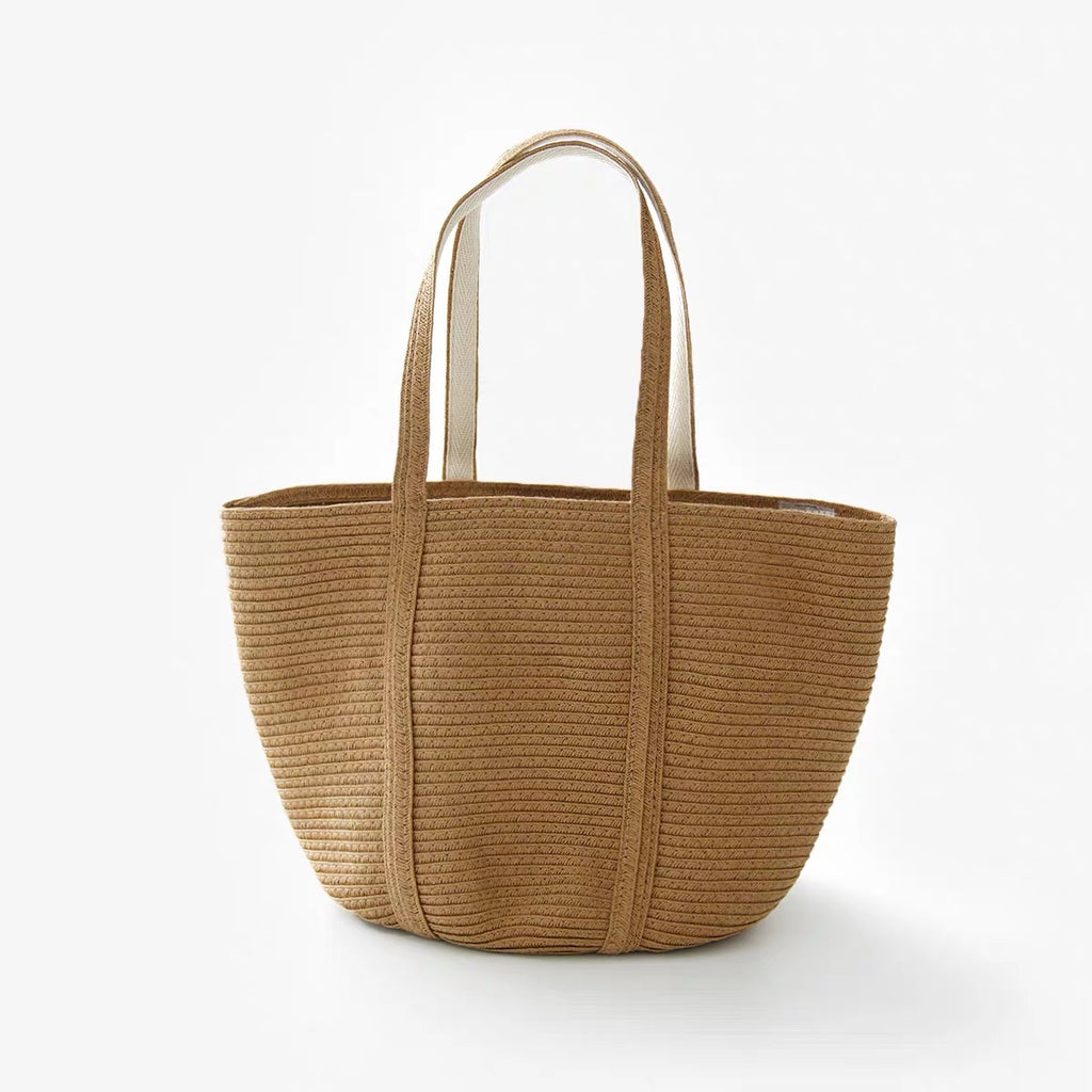 M085Hand-woven bag