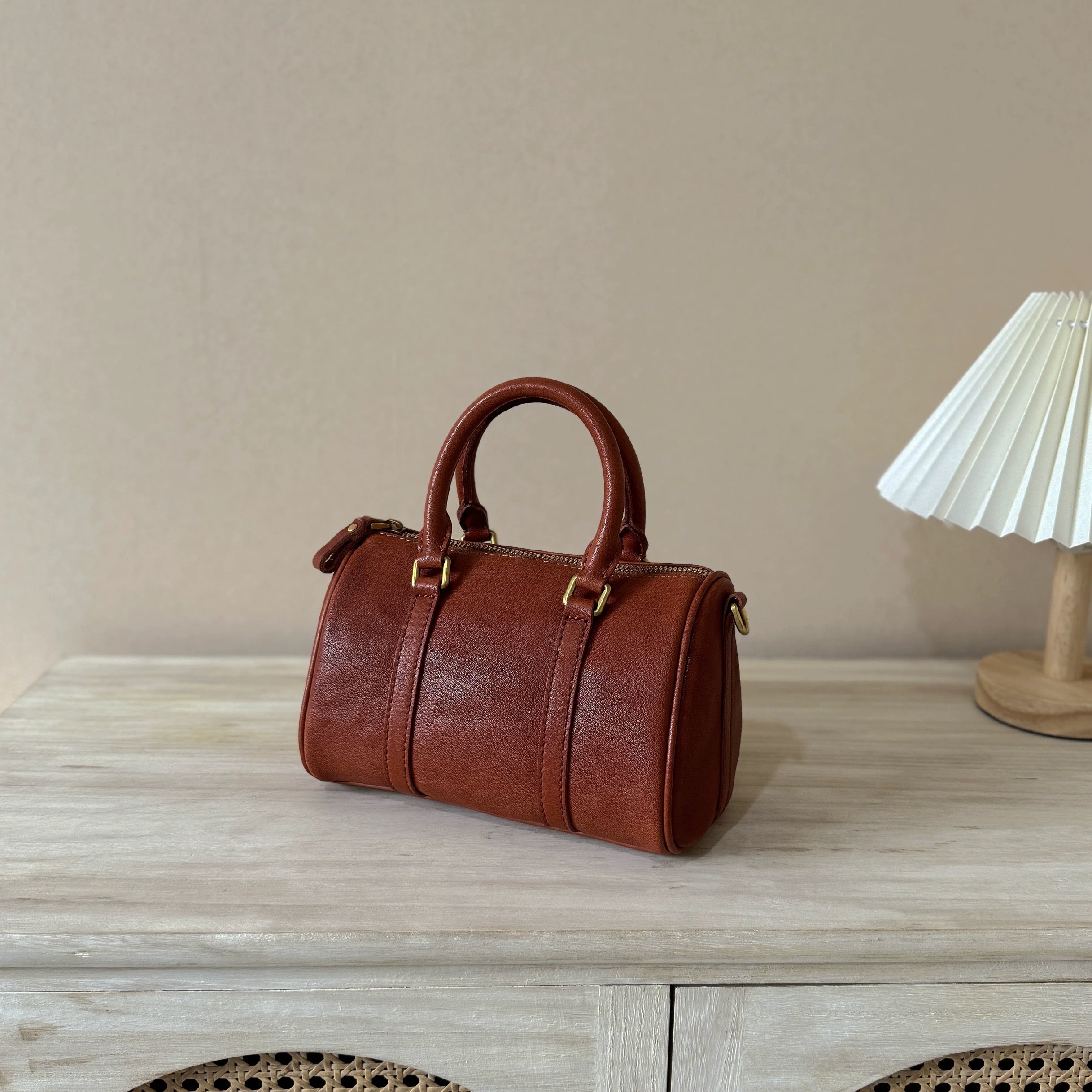 2586 real leather handbag