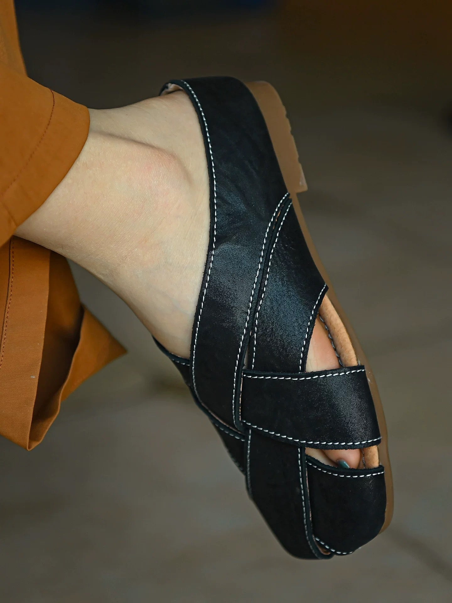 C026Fashion slippers