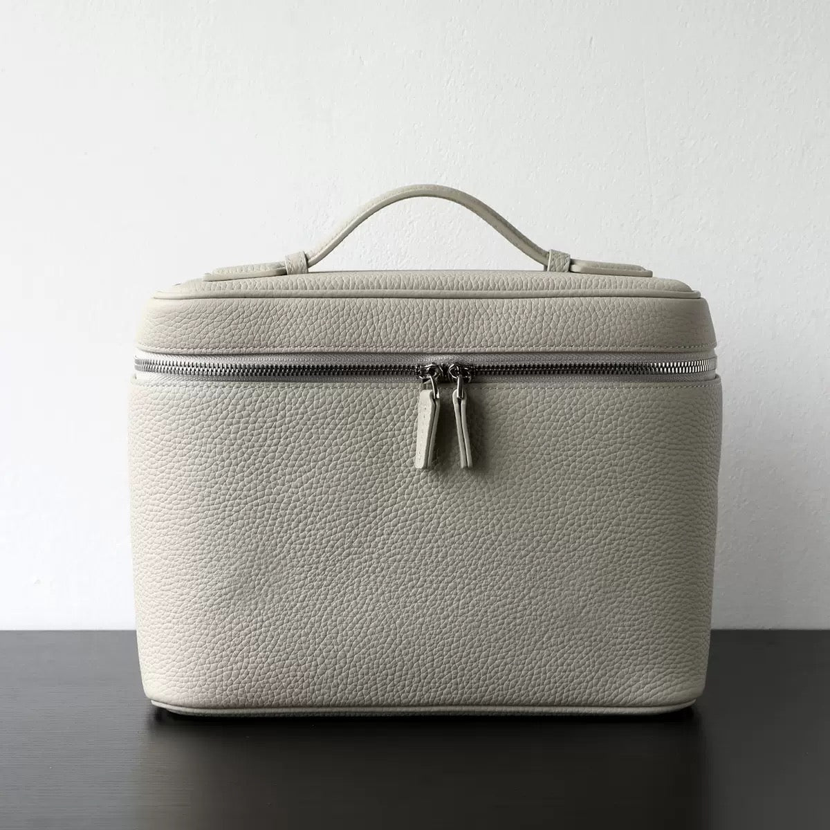 2772 genuine leather vanity