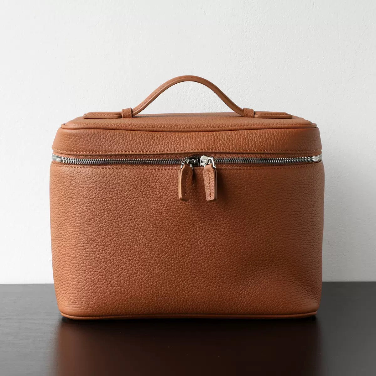 2772 genuine leather vanity