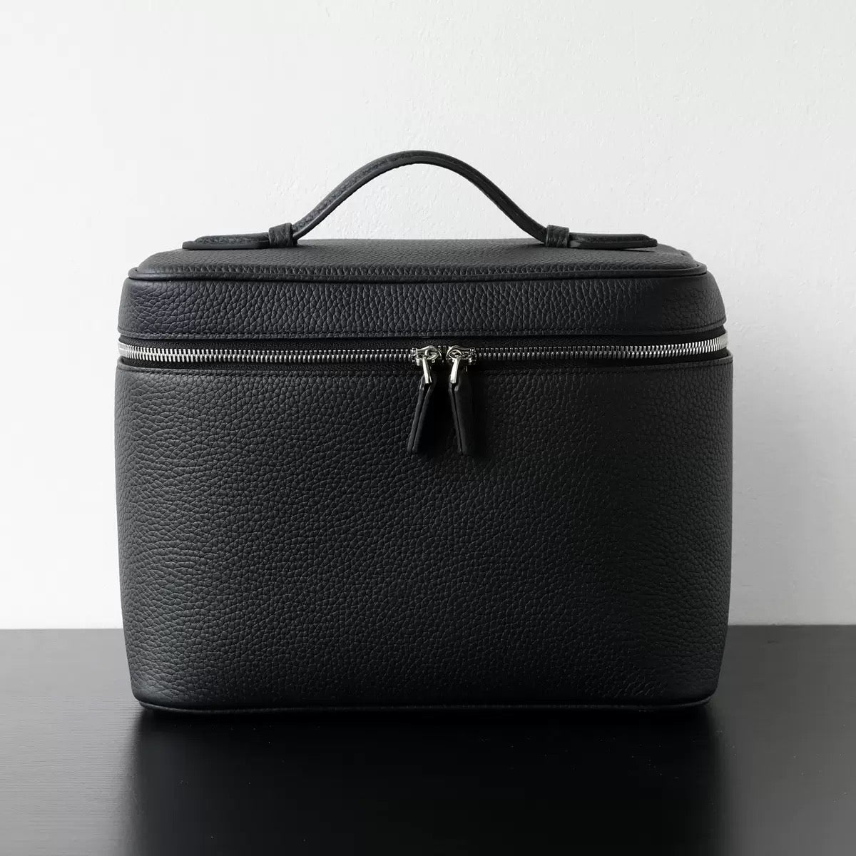 2772 genuine leather vanity