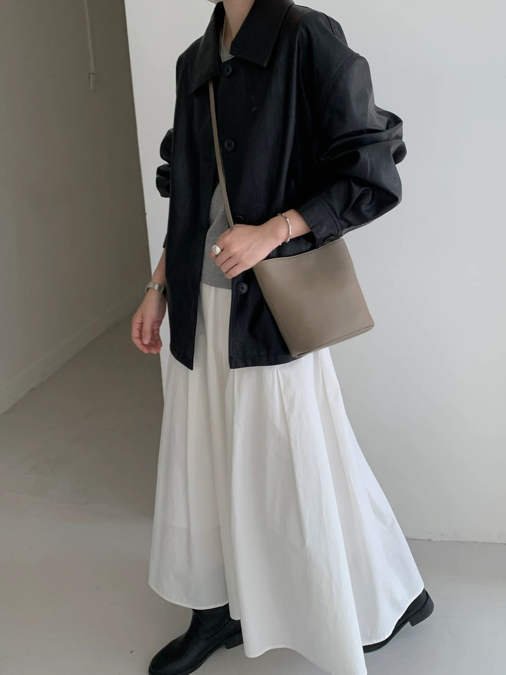 T12 Women's crossbody bag