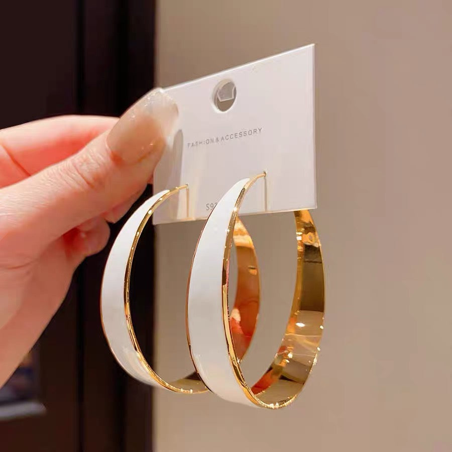 C031 Circle earrings for women