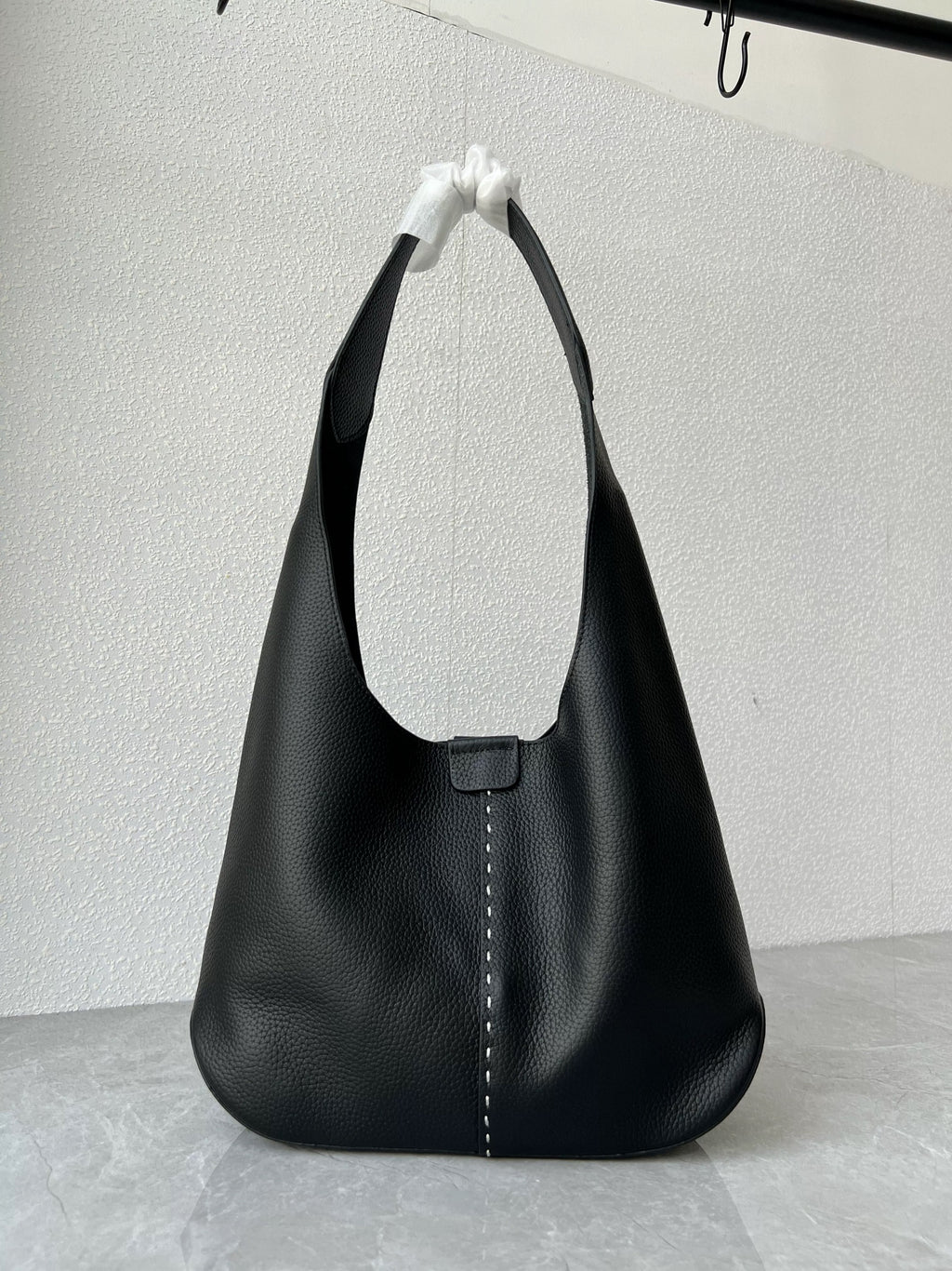 2454  genuine leather tote bag(fedex shipping included)