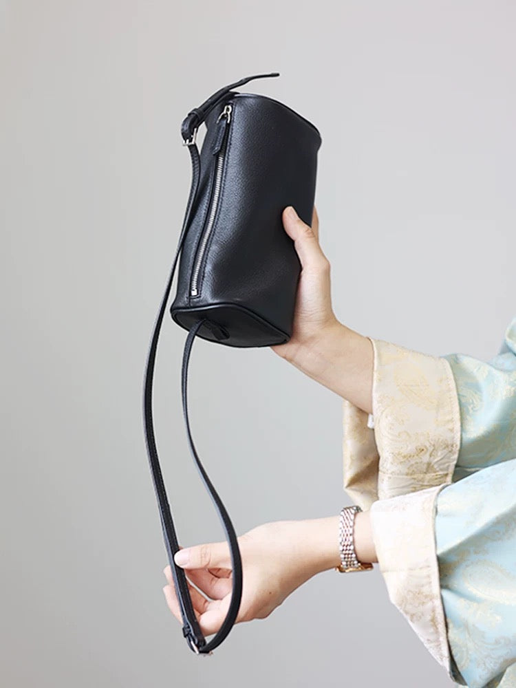 M049 Single-shoulder bag